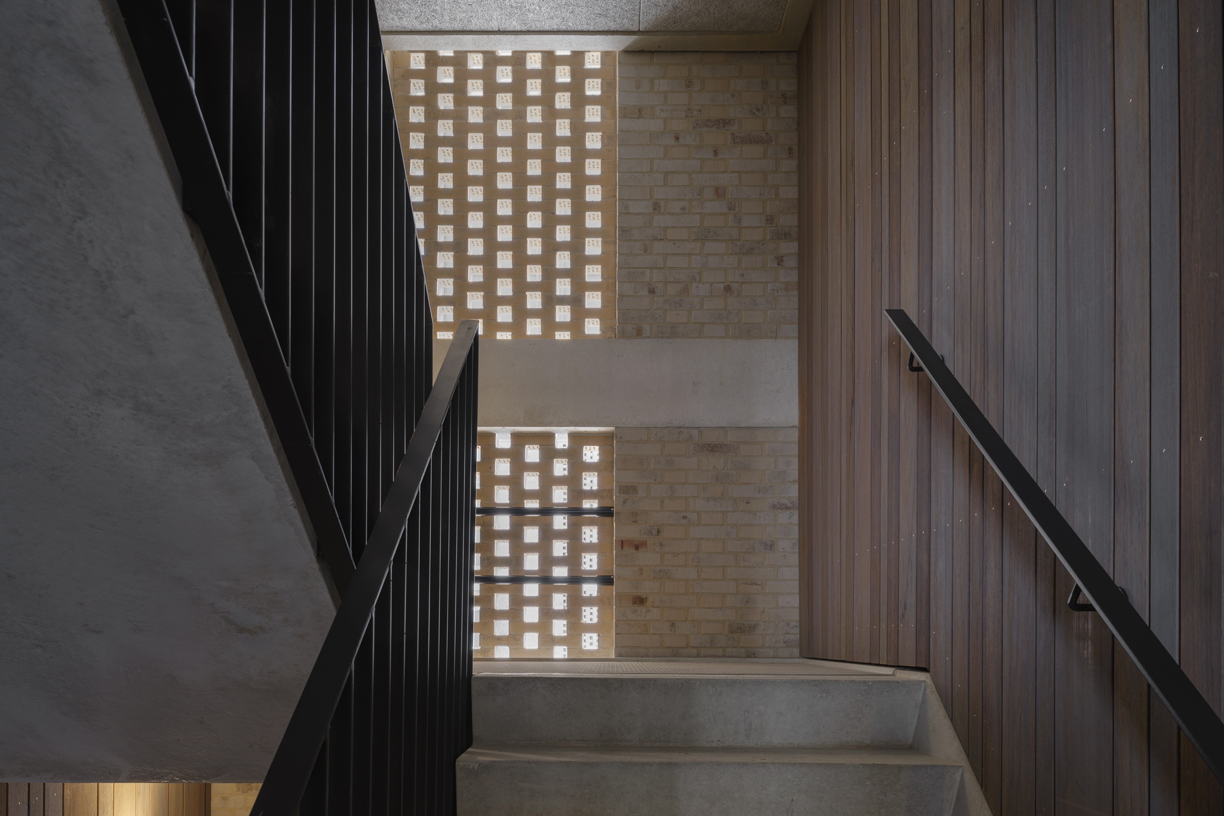 Mehr Tiefe für große Flächen: Warum Textur kein dekoratives Extra ist